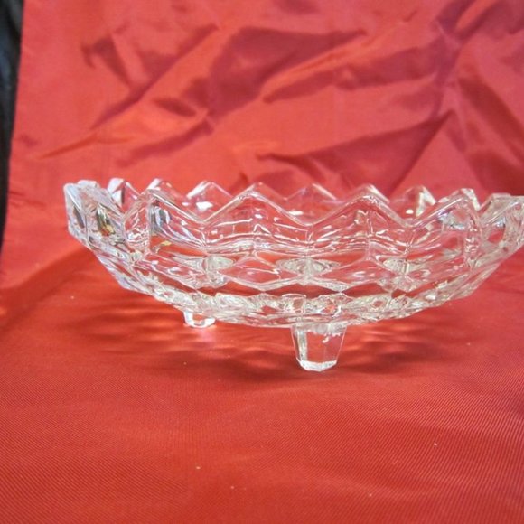 VTG 60'S 3 FOOTED CRYSTAL CANDY/TRINKET DISH, OPTIC BOX, SAWTOOTH EDGE - Picture 3 of 6